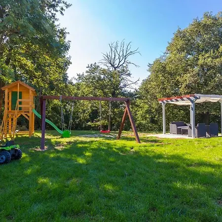 Modern House With Private Pool *